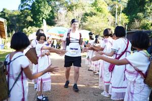 BIB: 3000
                            <button type="button" onclick="openModal(19032194)" class="btn btn-primary btn-sm float-right btn-popup" data-toggle="modal" data-target=".modal-high-quality">
                        <i class="fas fa-shopping-cart"></i> Add to Cart
                    </button>
                                            <button type="button" onclick="isThisMe(19032194, true)" class="btn btn-success btn-sm float-right btn-popup btn-isme hidden" data-toggle="tooltip" data-placement="bottom" title="นี่คือรูปของคุณใช่ไหม คลิกที่นี่เพื่อเอาเข้าอัลบั้ม">
                        <i class="fas fa-plus"></i> Add to album
                    </button>
                    <button type="button" onclick="isThisMe(19032194, false)" class="btn btn-warning btn-sm float-right btn-popup btn-isnotme hidden">
                        <i class="fas fa-ban"></i> Remove from album
                    </button>